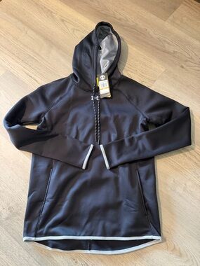 Under Armour women’s Black Hooded Pullover Jacket